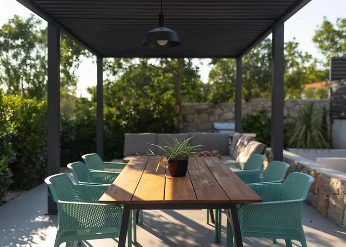 Toni * شيبينيك